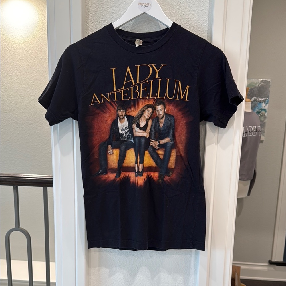 Lady Antebellum Black tour t-shirt